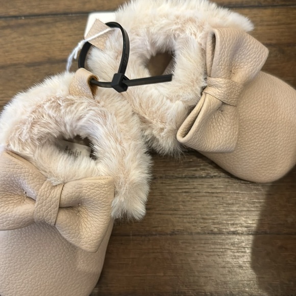 First Steps 3(6-9M) - Picture 2 of 3